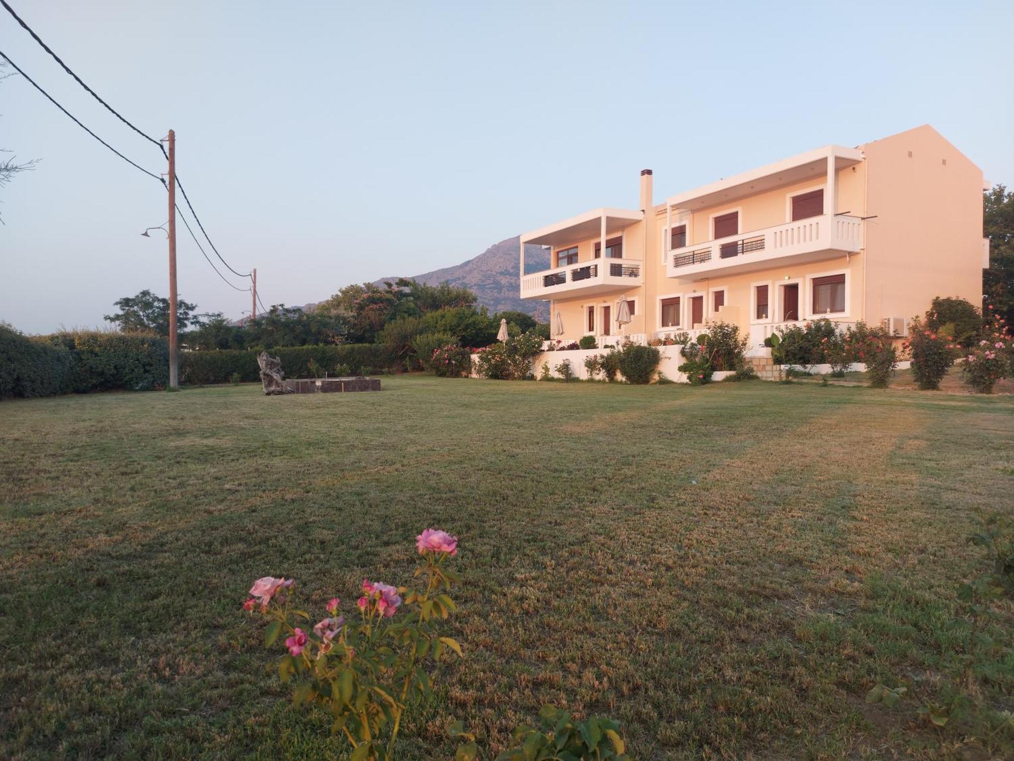 Aktaion Apartments Samothraki Exterior photo